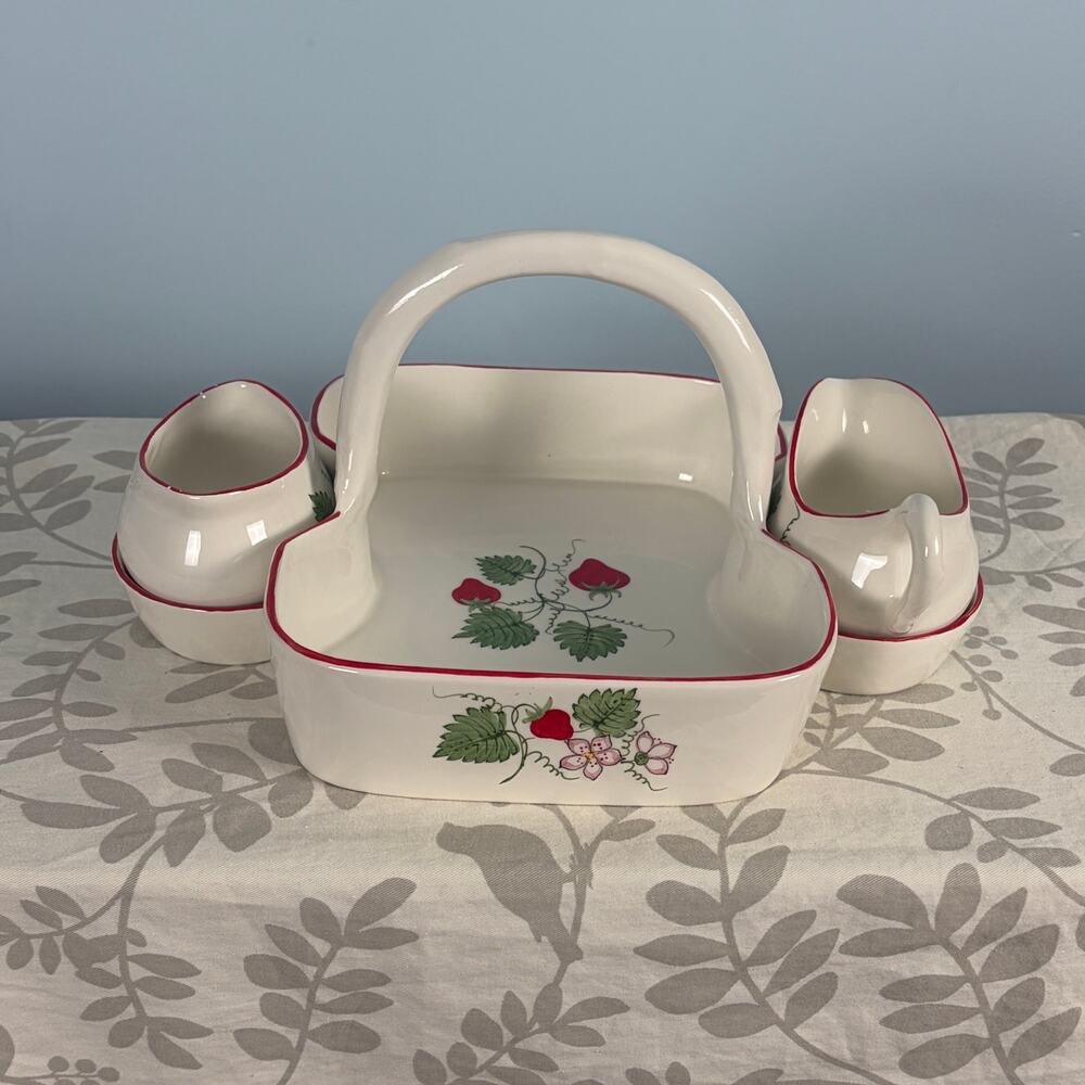 Este Ceramiche Scully & Scully Strawberry Basket Set Italy english country
